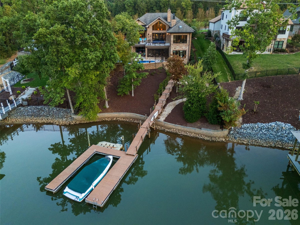 6032 Headlands Court, Belmont, NC 28012