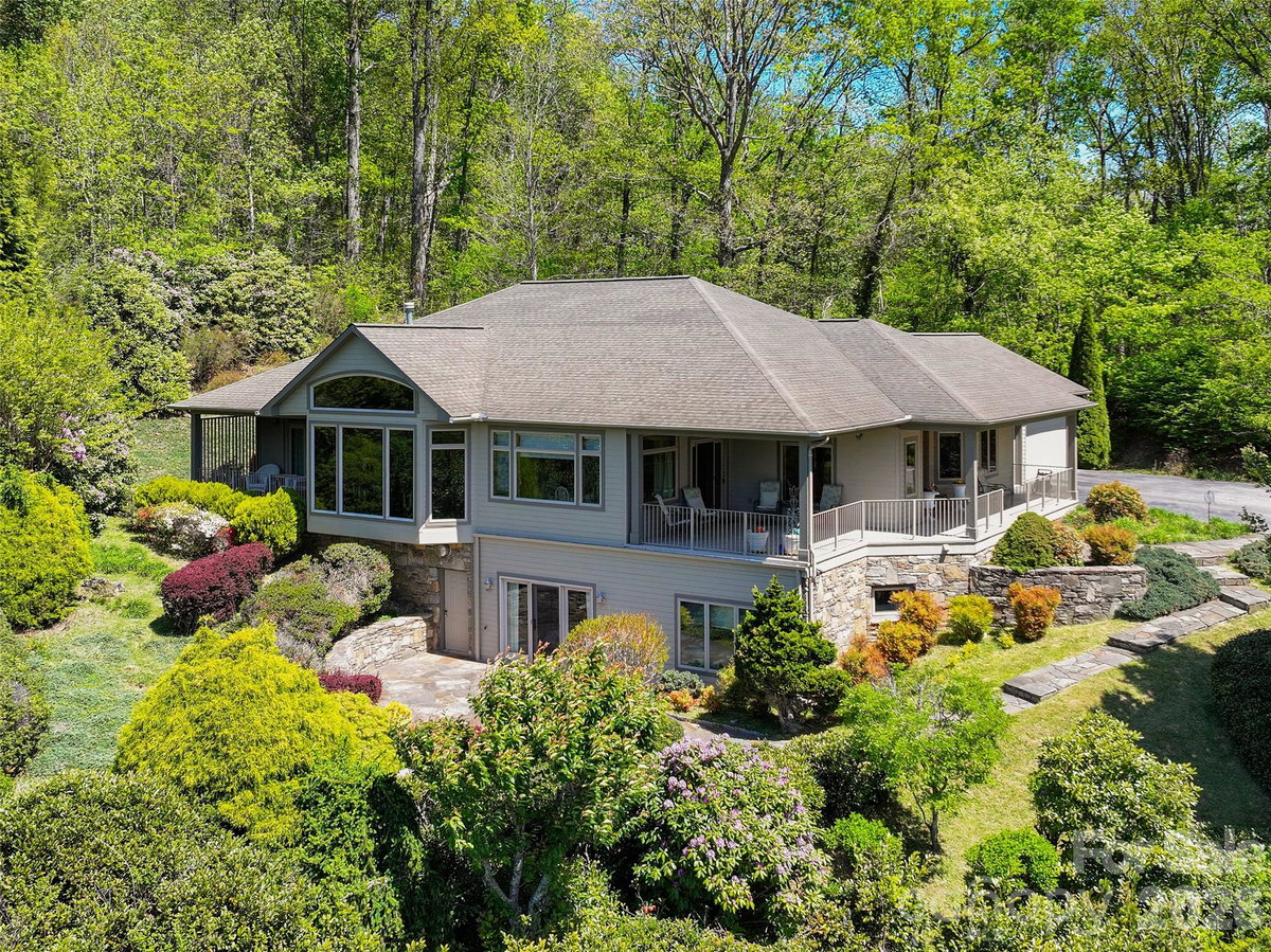 78 Banker Drive, Waynesville, NC 28786