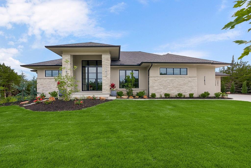 11560 S Wild Rose Lane, Olathe, KS 66061