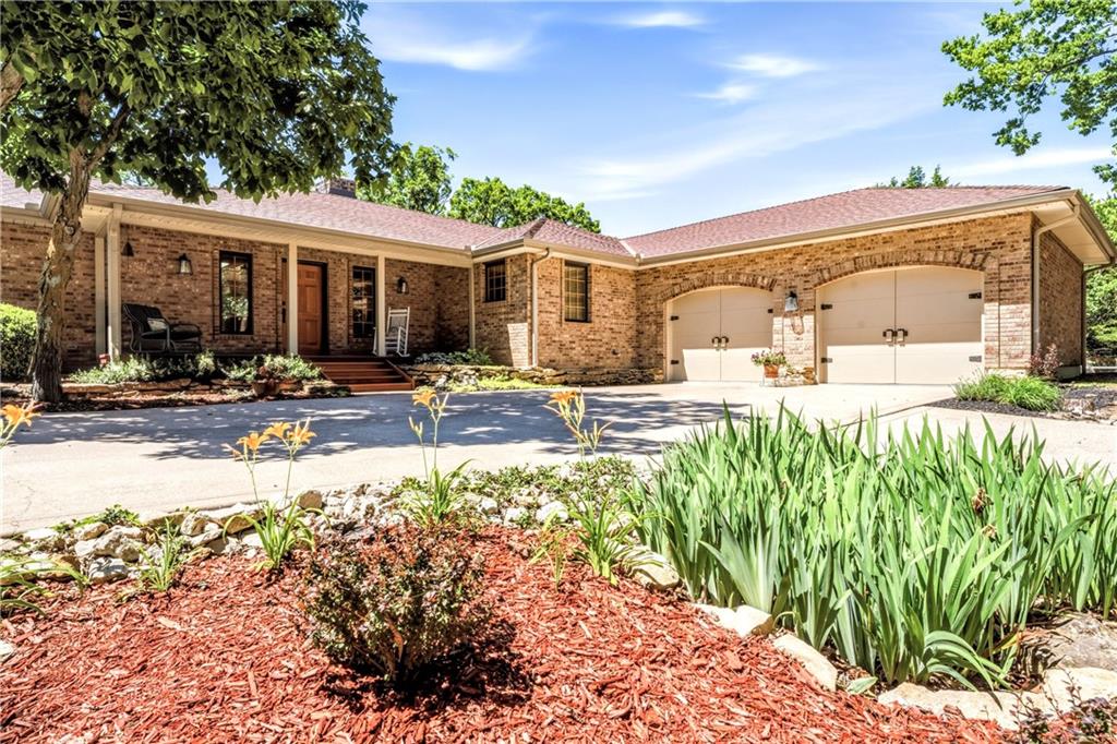 Listings Photo