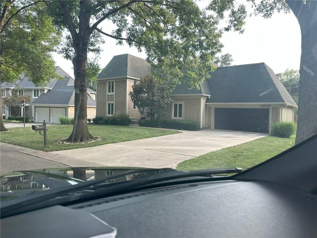 10020 Mackey Circle, Overland Park, KS 66212 photo