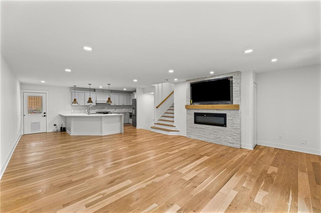 Listings Photo