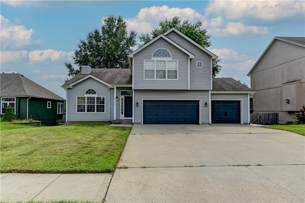 411 Shannon Avenue, Smithville, MO 64089 photo