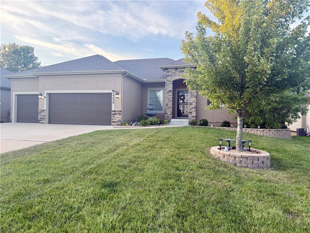 19430 W 200th Terrace