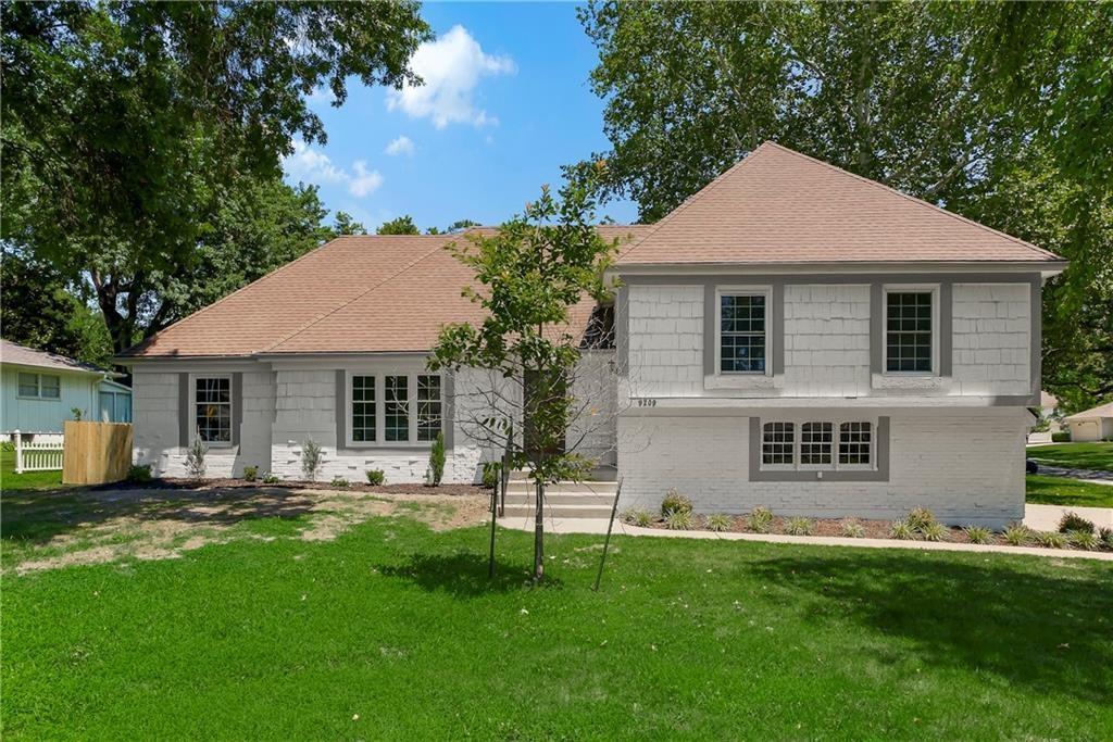 9209 Roe Avenue, Prairie Village, KS 66207 photo