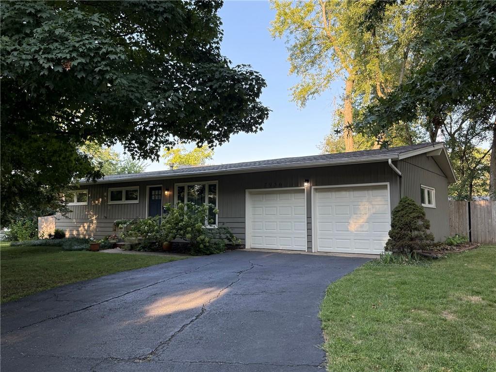 7956 Canterbury Street, Prairie Village, KS 66208 photo