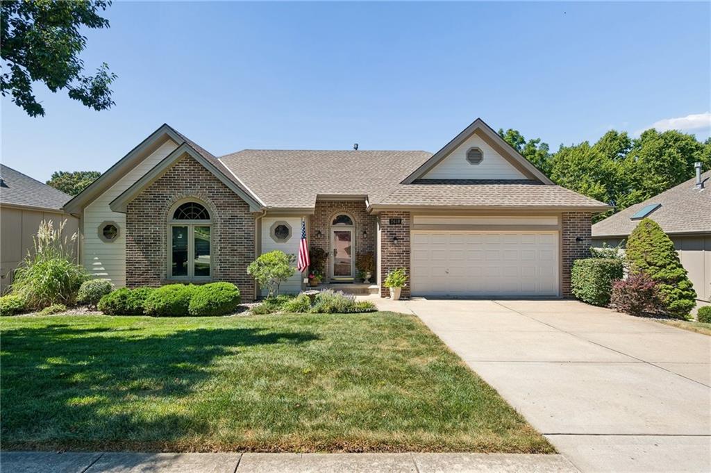 7418 N PROSPECT Avenue, Gladstone, MO 64119 photo