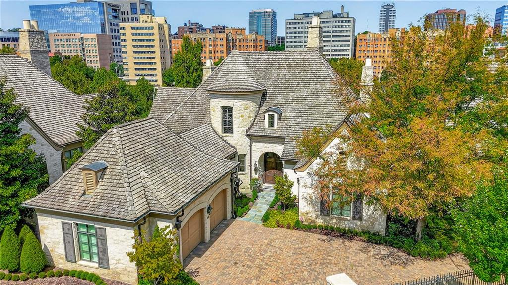 711 Ward Parkway