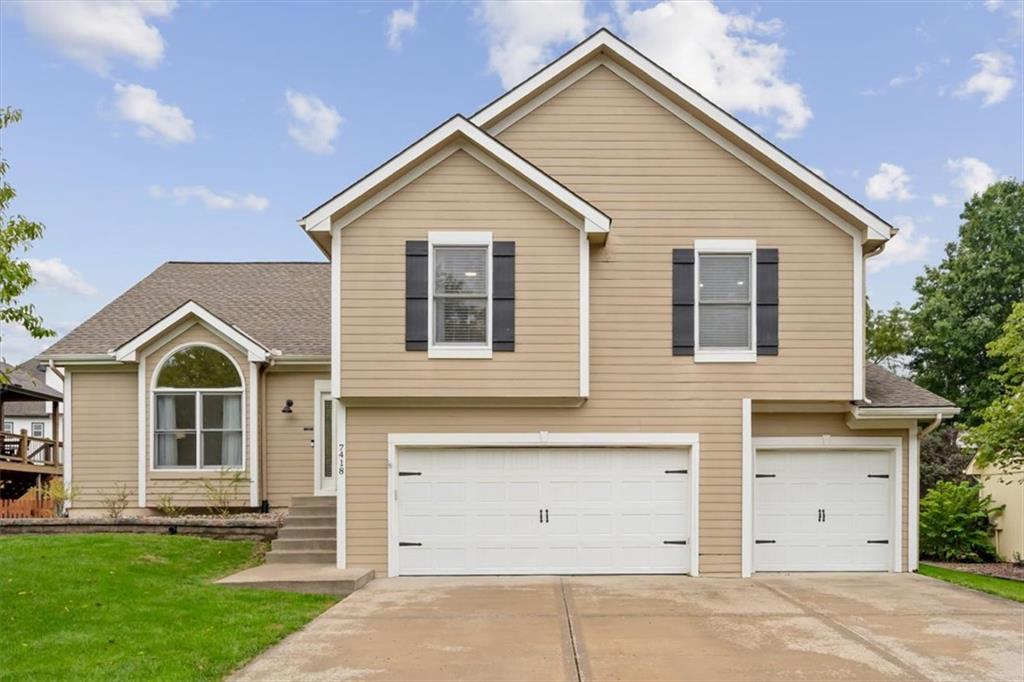 7418 N Sycamore Avenue, Kansas City, MO 64158 photo