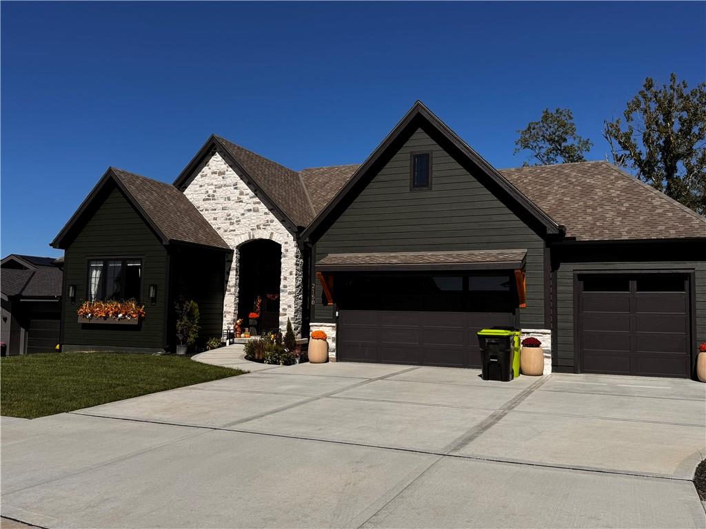 2150 NW Scenic View Drive, Riverside, MO 64150 photo