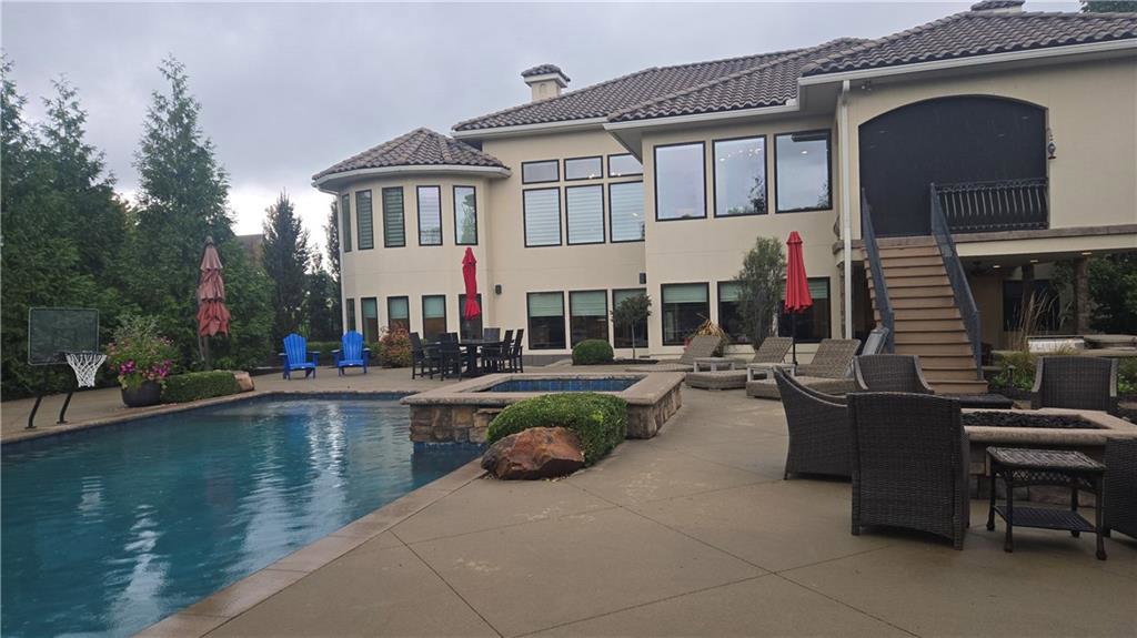 10303 W 156th Terrace, Overland Park, KS 66221