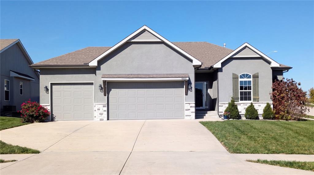 9602 N Lenox Avenue, Kansas City, MO 64154 photo