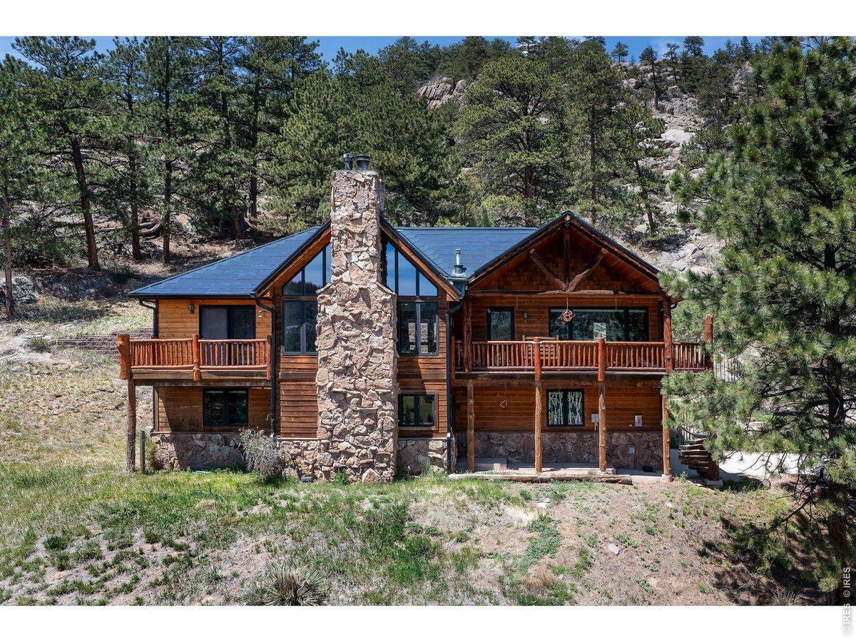 35 Cody Ct, Lyons, CO 80540