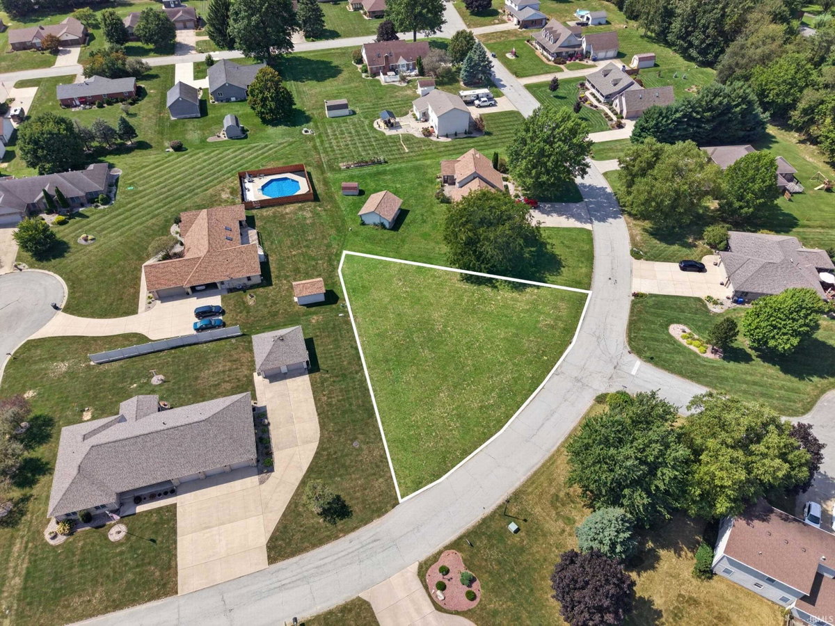2123 LYNN Drive