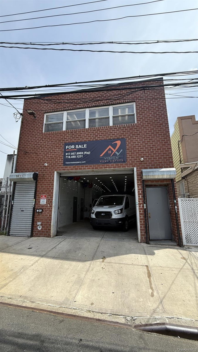 9011 130th Street, Richmond Hill, NY 11418