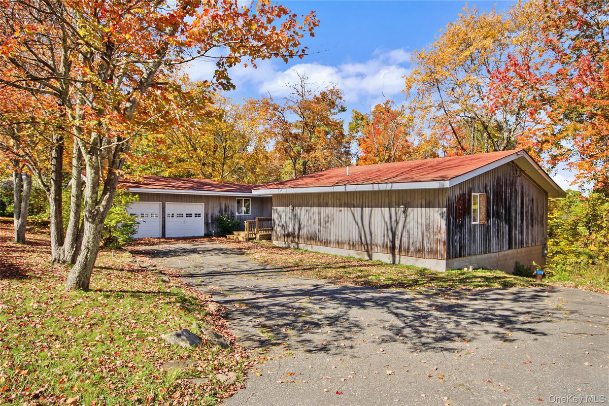 224 Longfellow Drive, Carmel, NY 10512