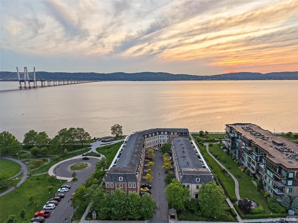 12 Rivers Edge Drive, Tarrytown, NY 10591