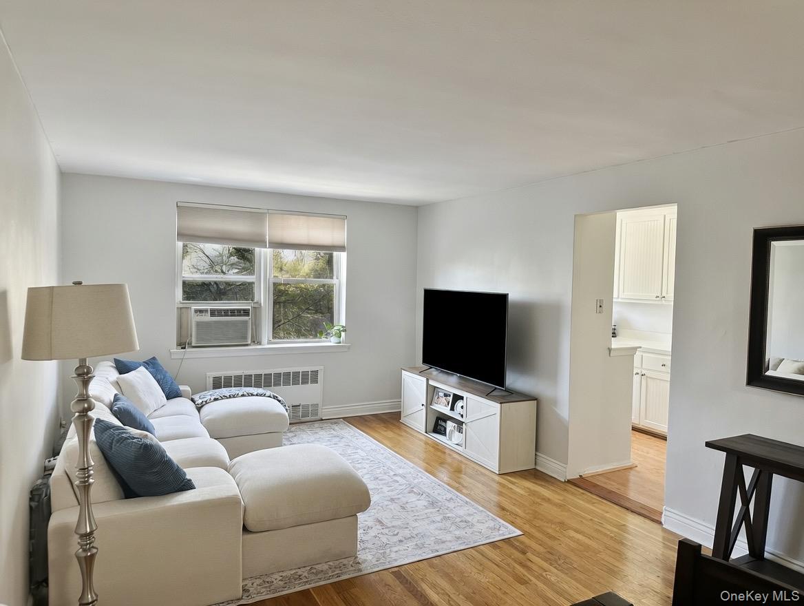 4295 Webster Avenue #4A
