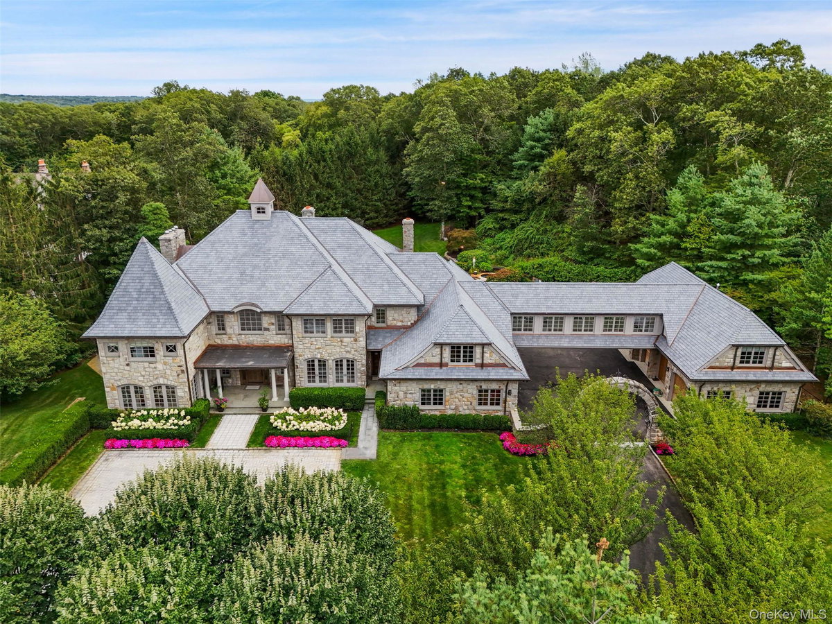 9 Terrace Circle, Armonk, NY 10504