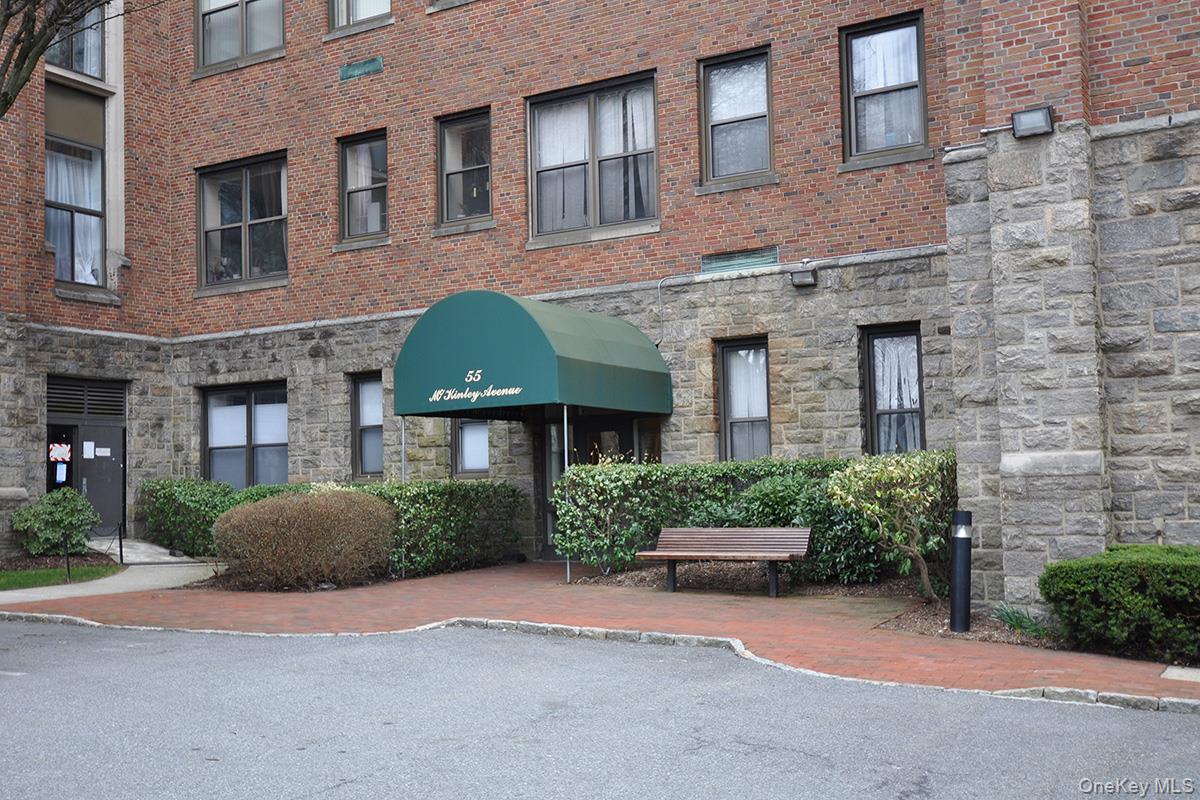55 McKinley #D1-13, White Plains, NY 10606