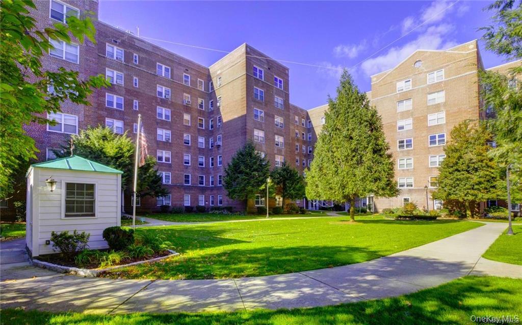 90 BRYANT Avenue #E-6D, White Plains, NY 10605