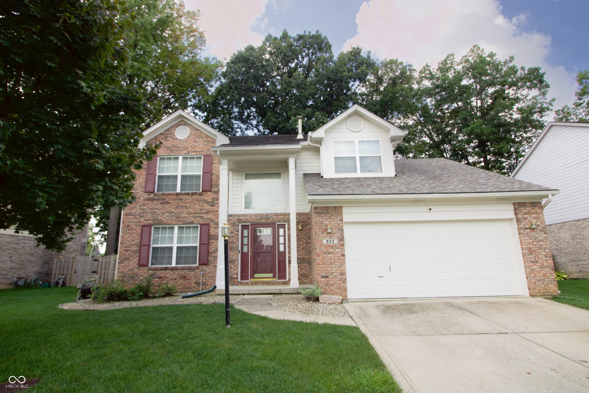 923 Stave Oak Drive, Beech Grove, IN 46107
