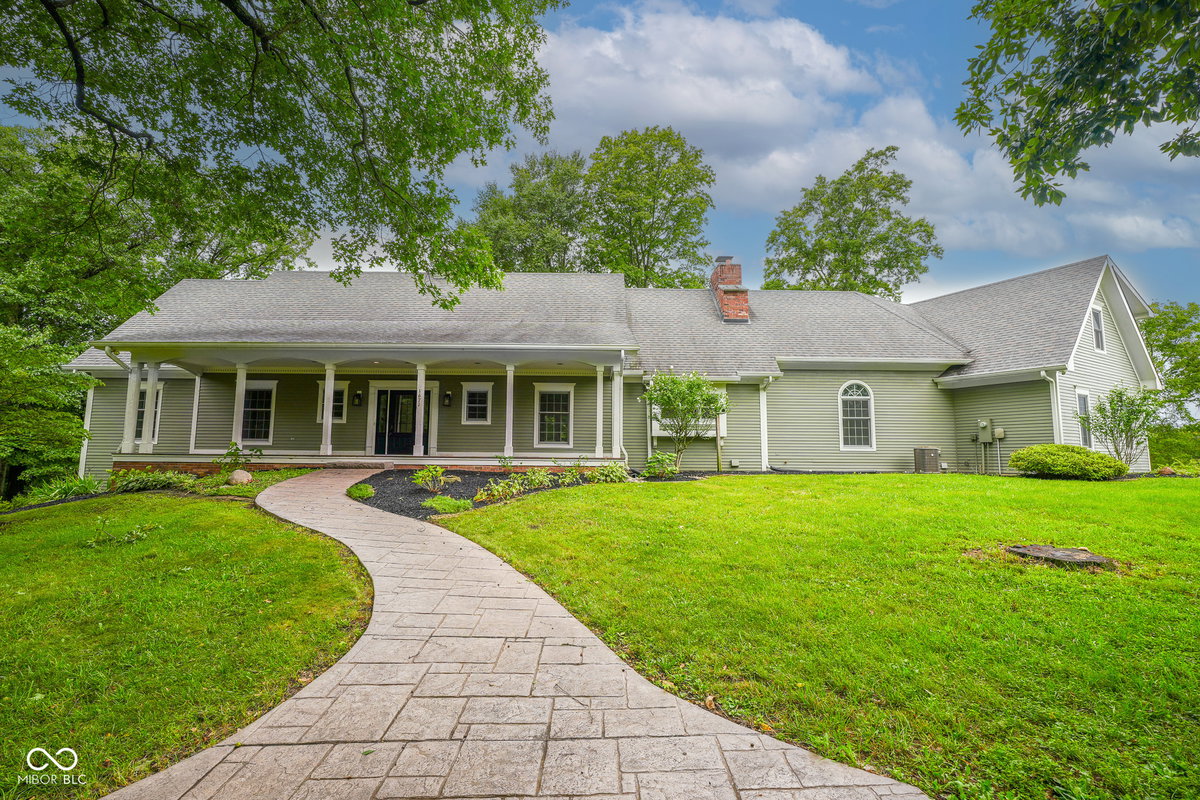 1671 E State Road 42, Mooresville, IN 46158