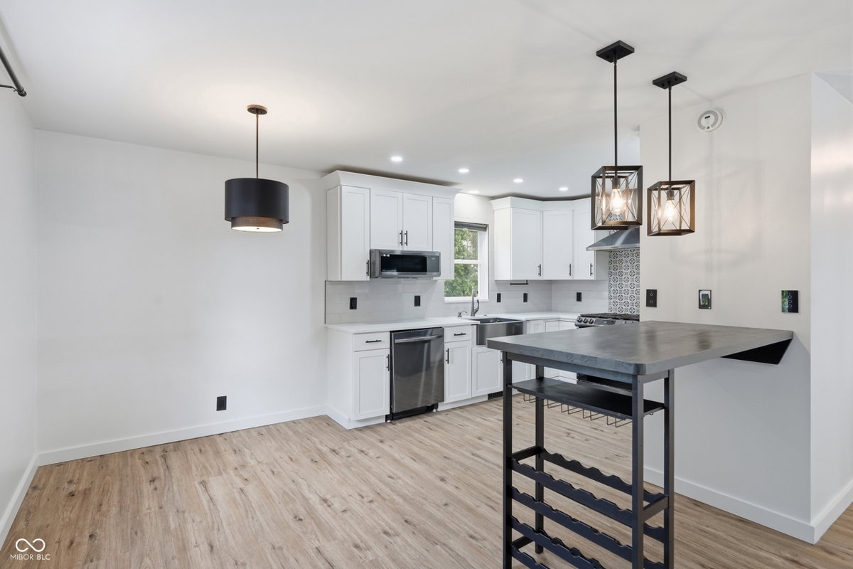 8167 S County Road 525 E, Mooresville, IN 46158 | Slideshow Image #15