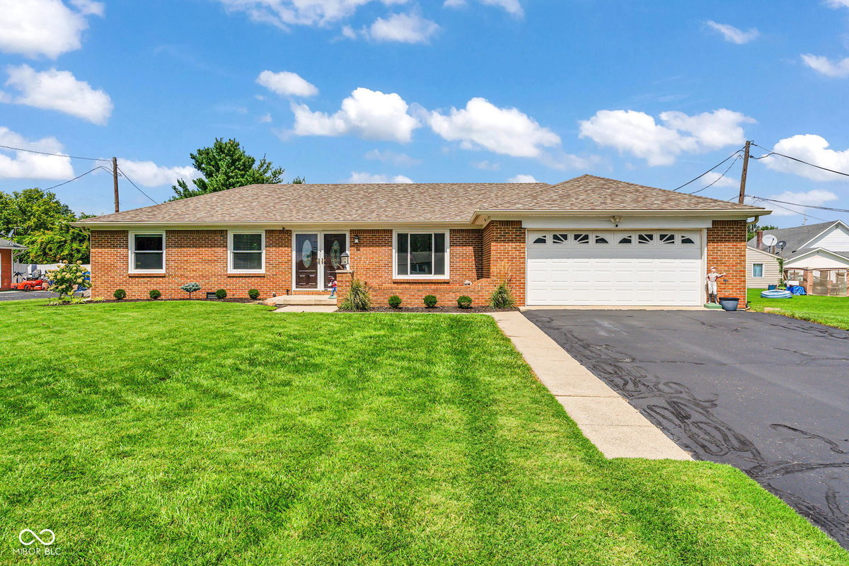 40 Circle Drive, Monrovia, IN 46157