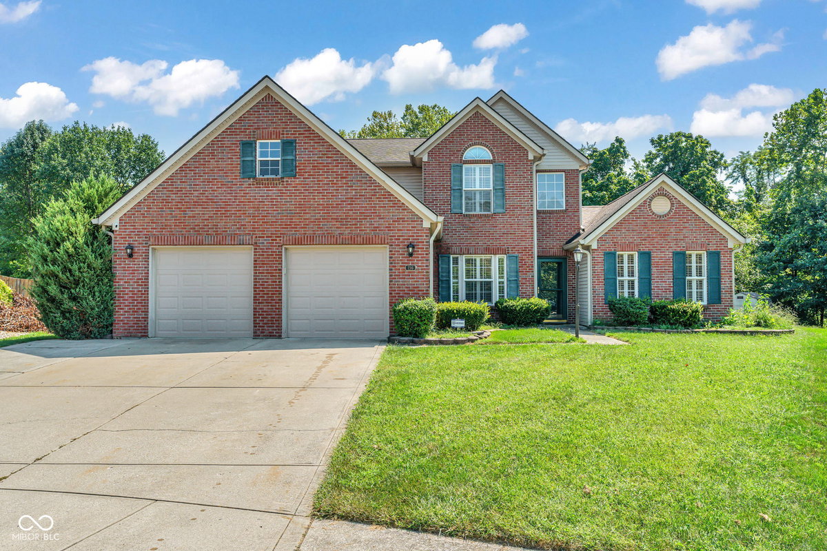 216 Creekview Circle, Mooresville, IN 46158
