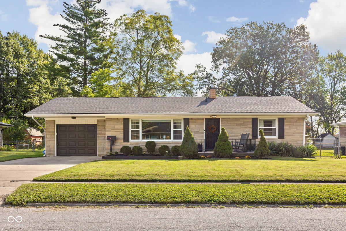333 Brookside Lane, Plainfield, IN 46168