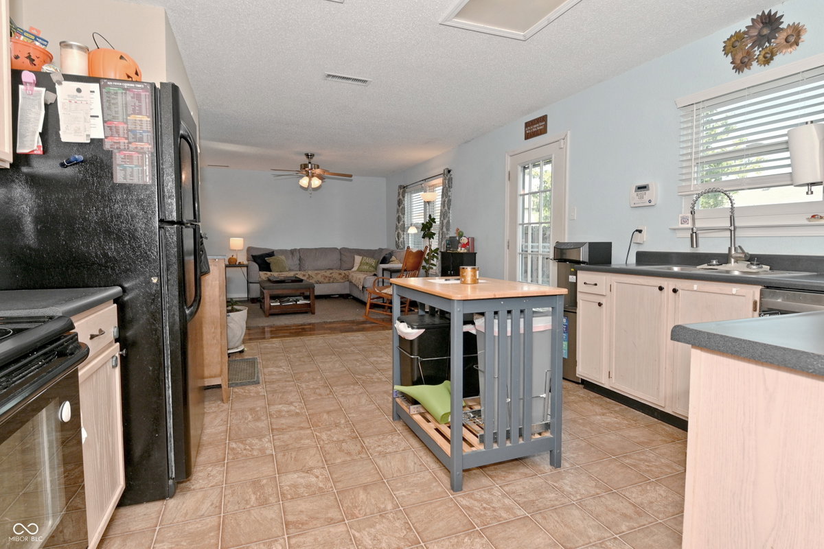 2372 Shadowbrook Drive, Plainfield, IN 46168 | Slideshow Image #24