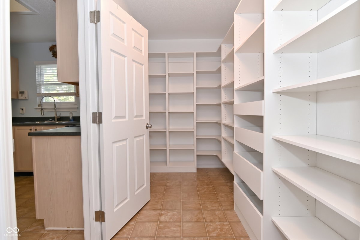 2372 Shadowbrook Drive, Plainfield, IN 46168 | Slideshow Image #25