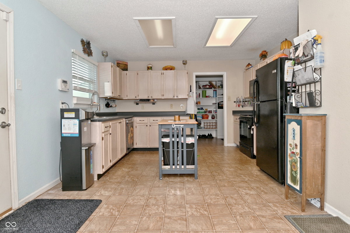 2372 Shadowbrook Drive, Plainfield, IN 46168 | Slideshow Image #5