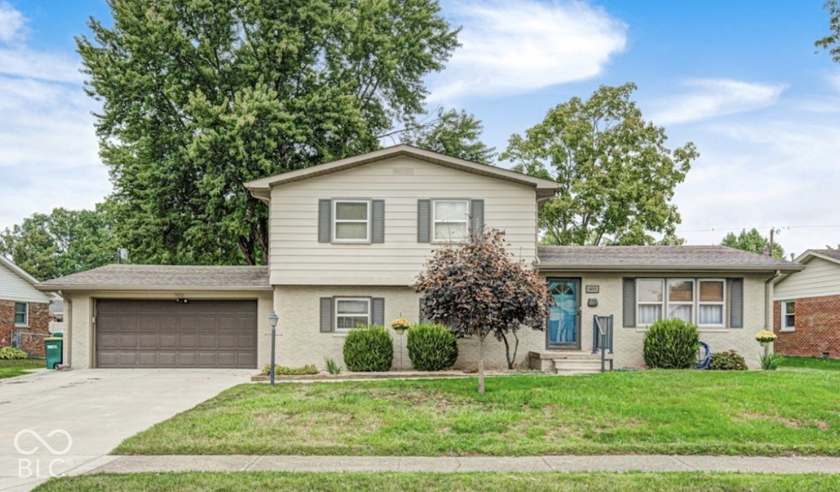 1400 Denver Drive, Plainfield, IN 46168