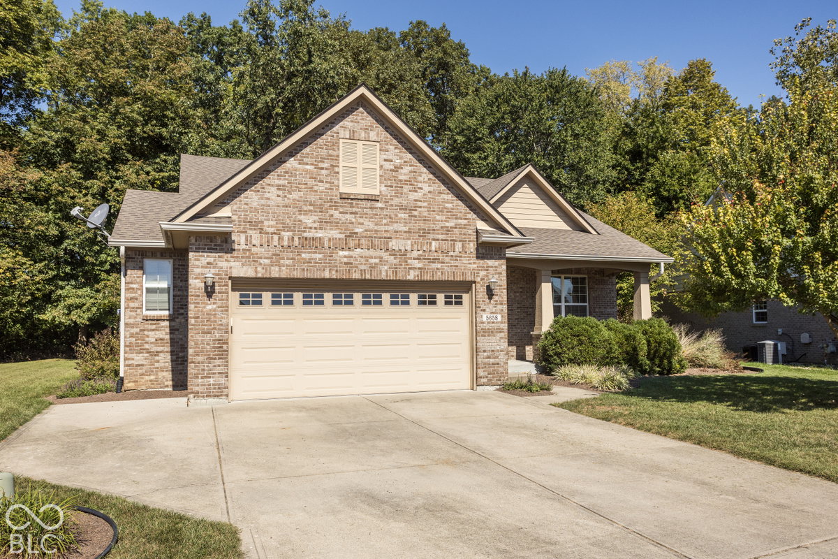5658 Augusta Woods Drive, Plainfield, IN 46168