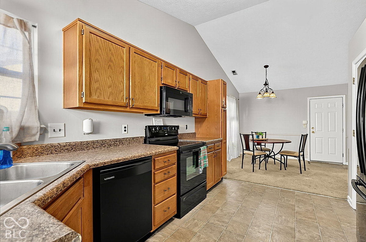 105 Fountain Drive, Mooresville, IN 46158 | Slideshow Image #8
