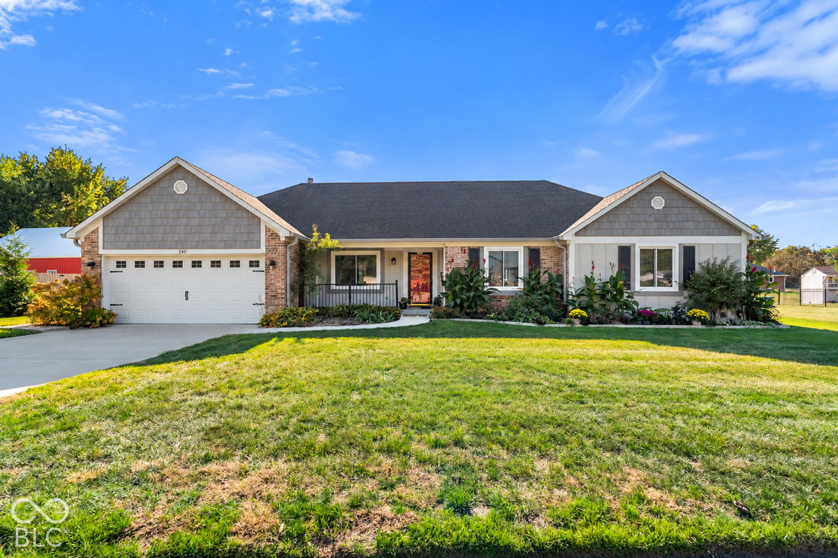 540 Crestpoint Lane, Plainfield, IN 46168