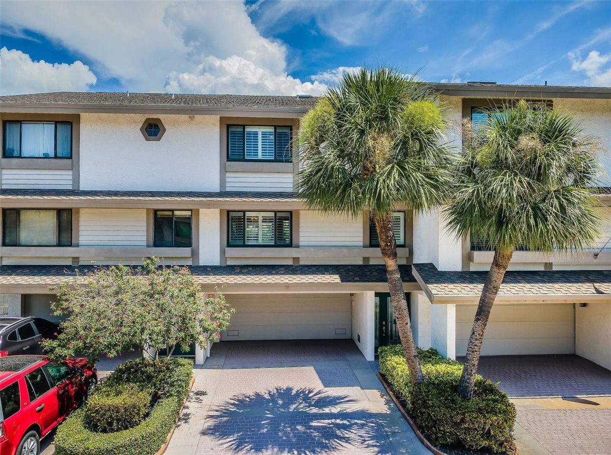 156 MARINA DEL REY COURT, CLEARWATER BEACH, FL 33767