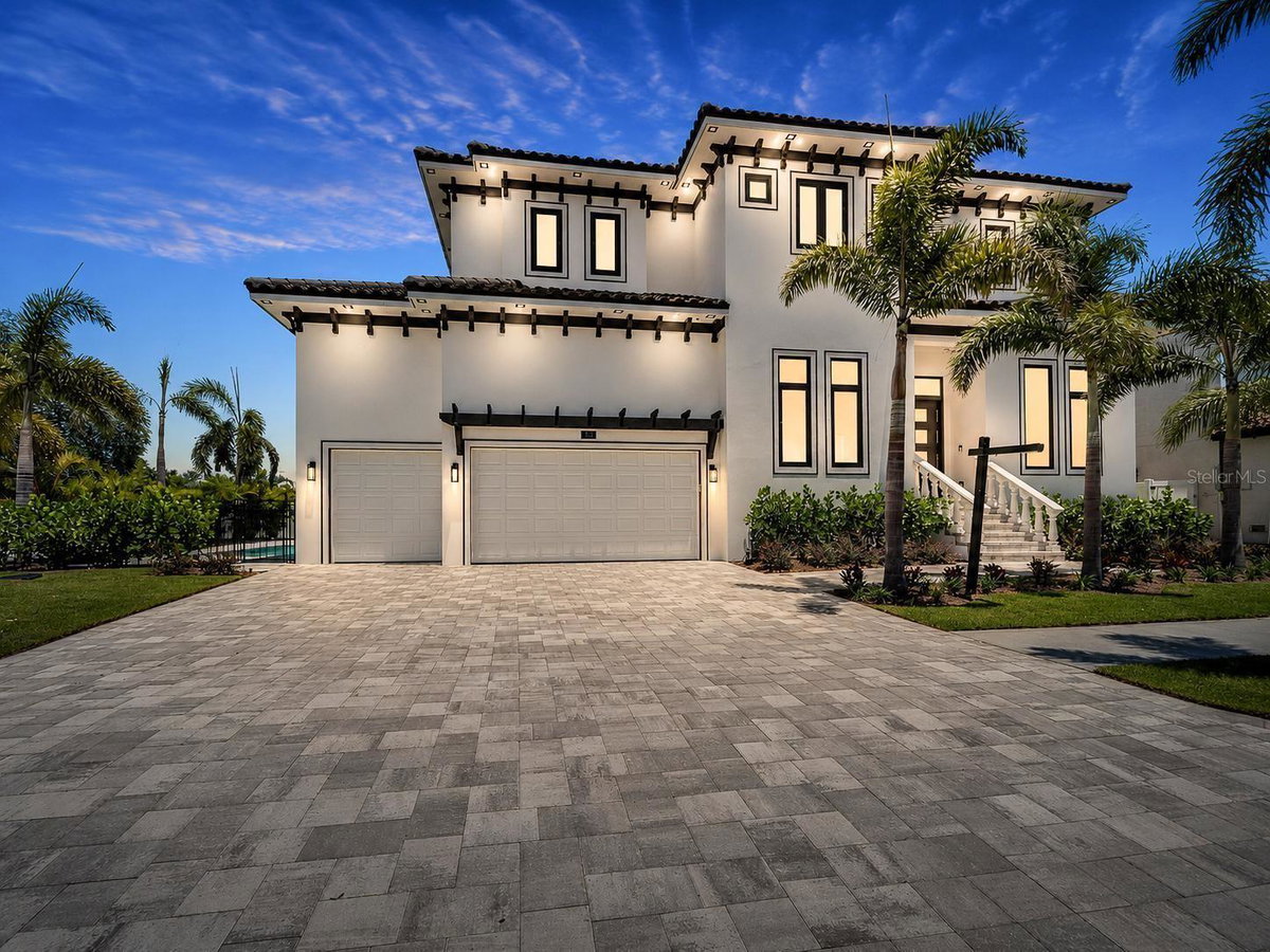 Community Featured Property