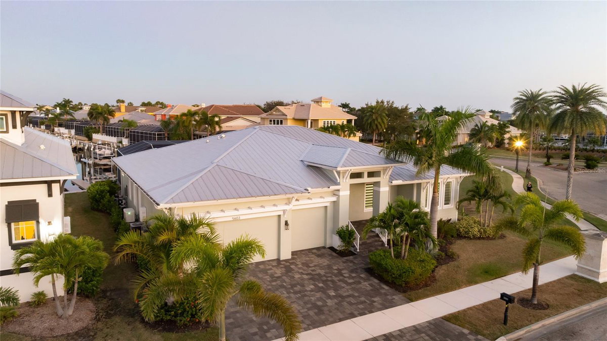 Community Featured Property