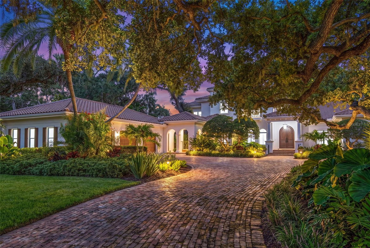 3000 SOUTHWEST DRIVE