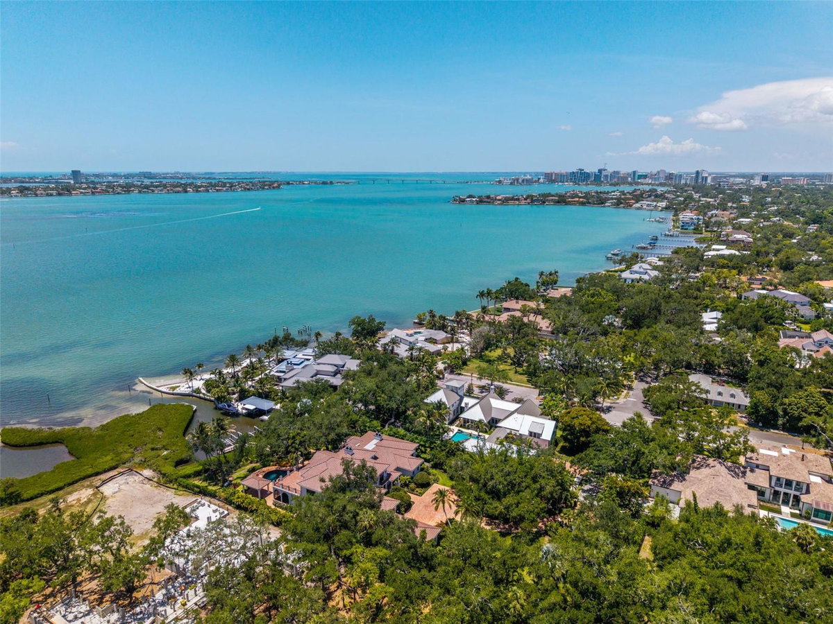 3000 SOUTHWEST DRIVE, SARASOTA, FL 34239