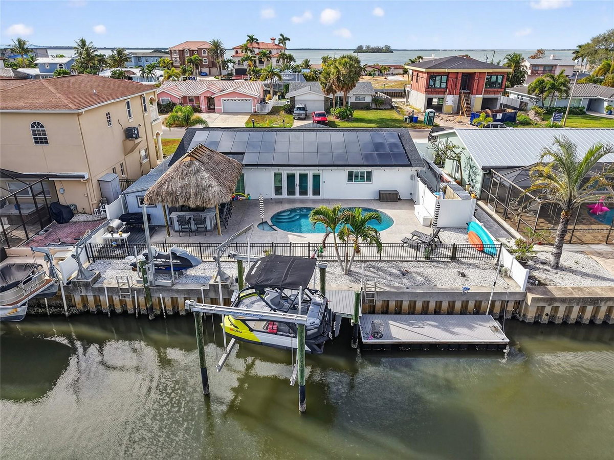 2171 LAGOON DRIVE