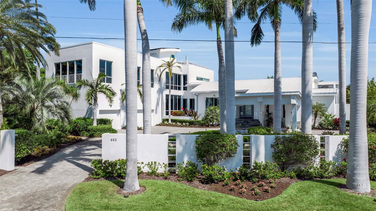 445 MCKINLEY DRIVE