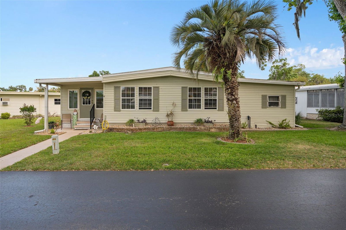 4 GALLINULE COURT, FRUITLAND PARK, FL 34731