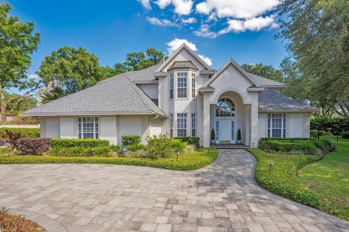 1451 HOLLINGSWORTH OAKS DRIVE