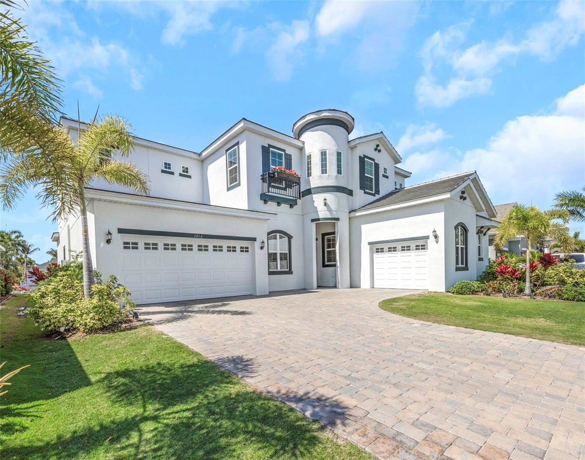 Community Featured Property