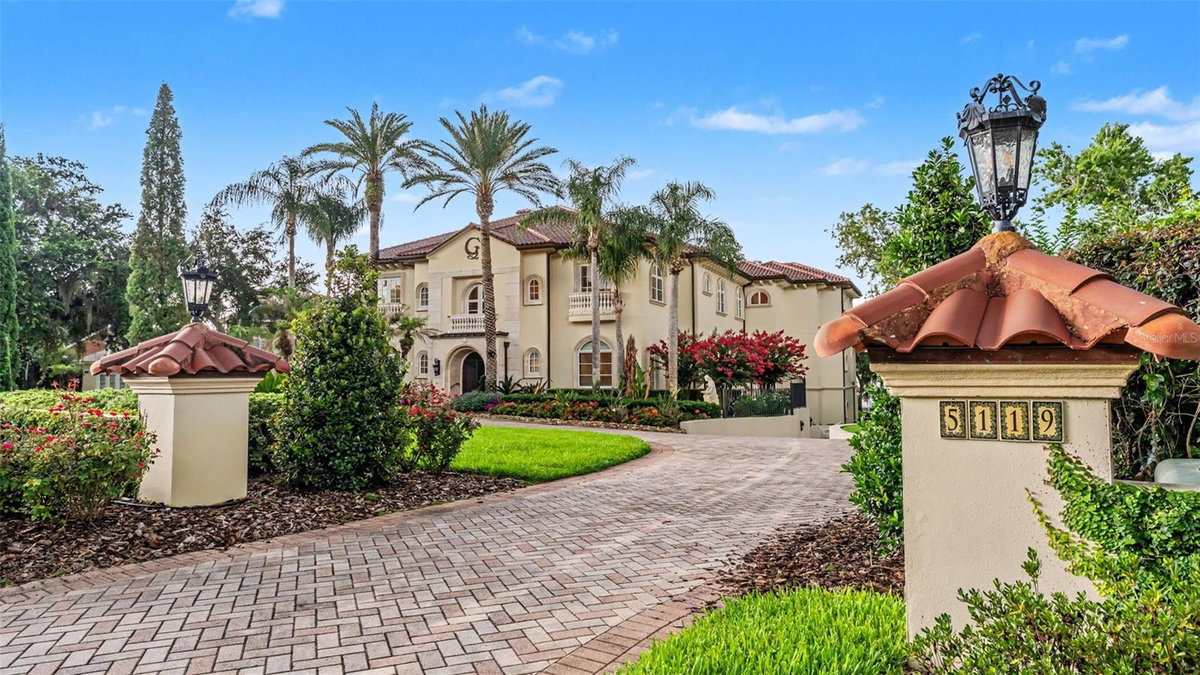 5119 LAKE IN THE WOODS BOULEVARD