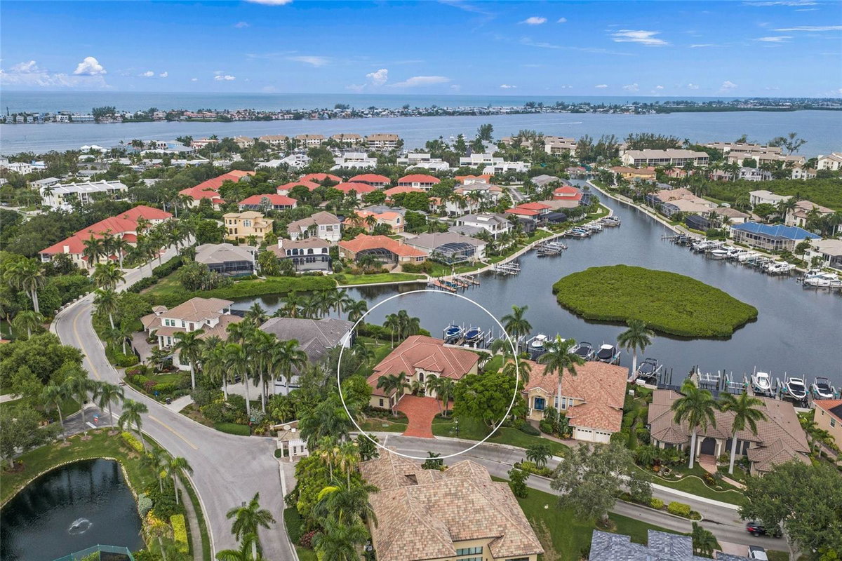 4110 COMMODORE BOULEVARD Property